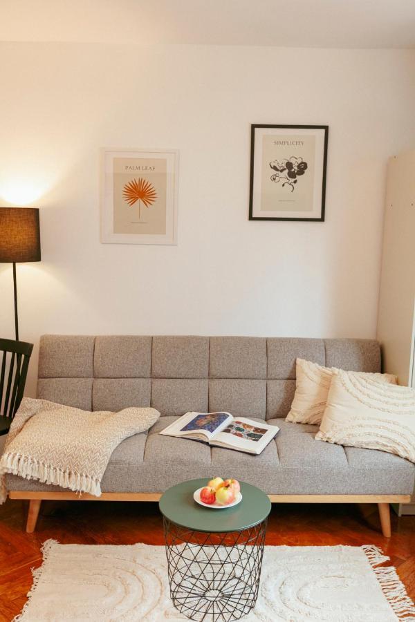 Chmielna - 250M Od Zlotych Tarasow, 350M Od Dworca Centralnego - Wifi - Smart Tv 55 Cali - Better Rental Varsó Kültér fotó